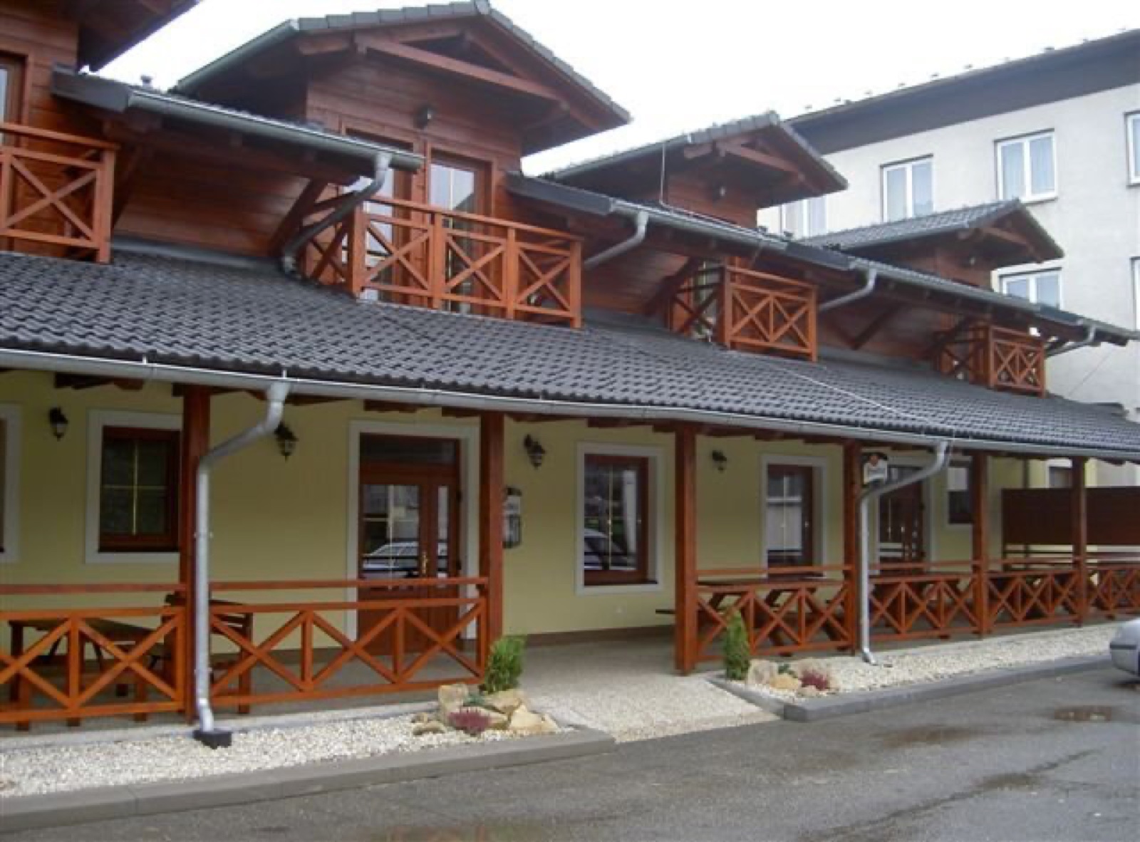 Rekreační areál a penzion Revika