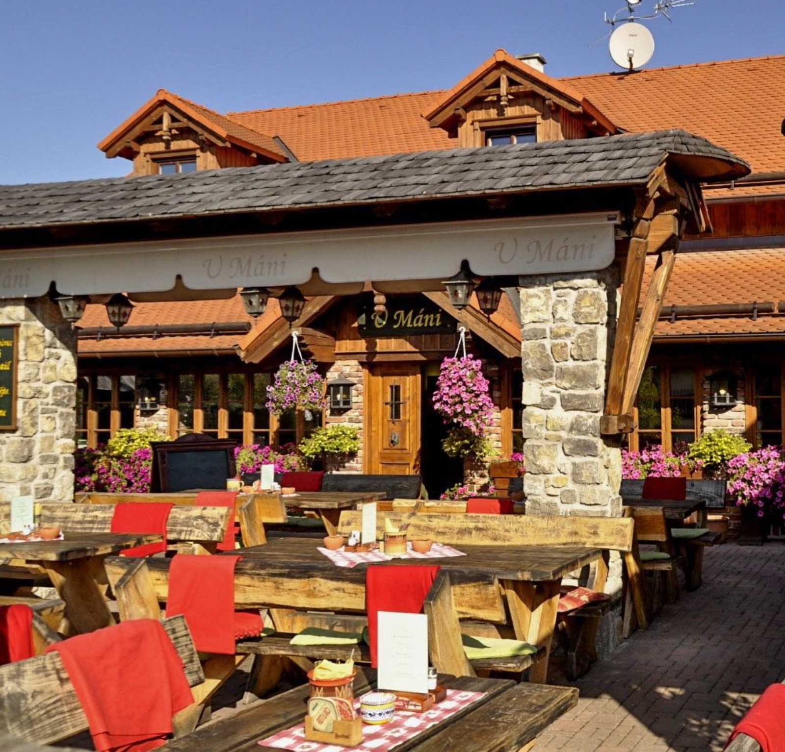 Restaurace a pension U Máni wedding venue - photo 6