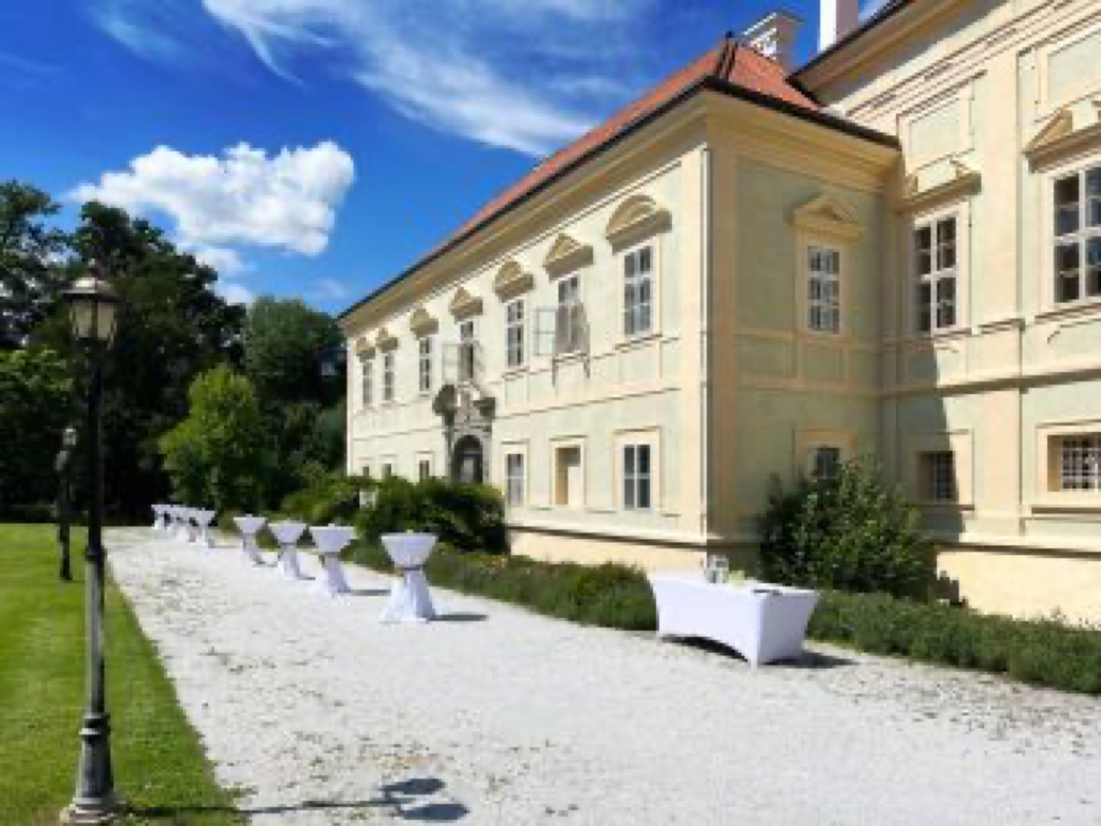 Chateau Radíč wedding venue - photo 5