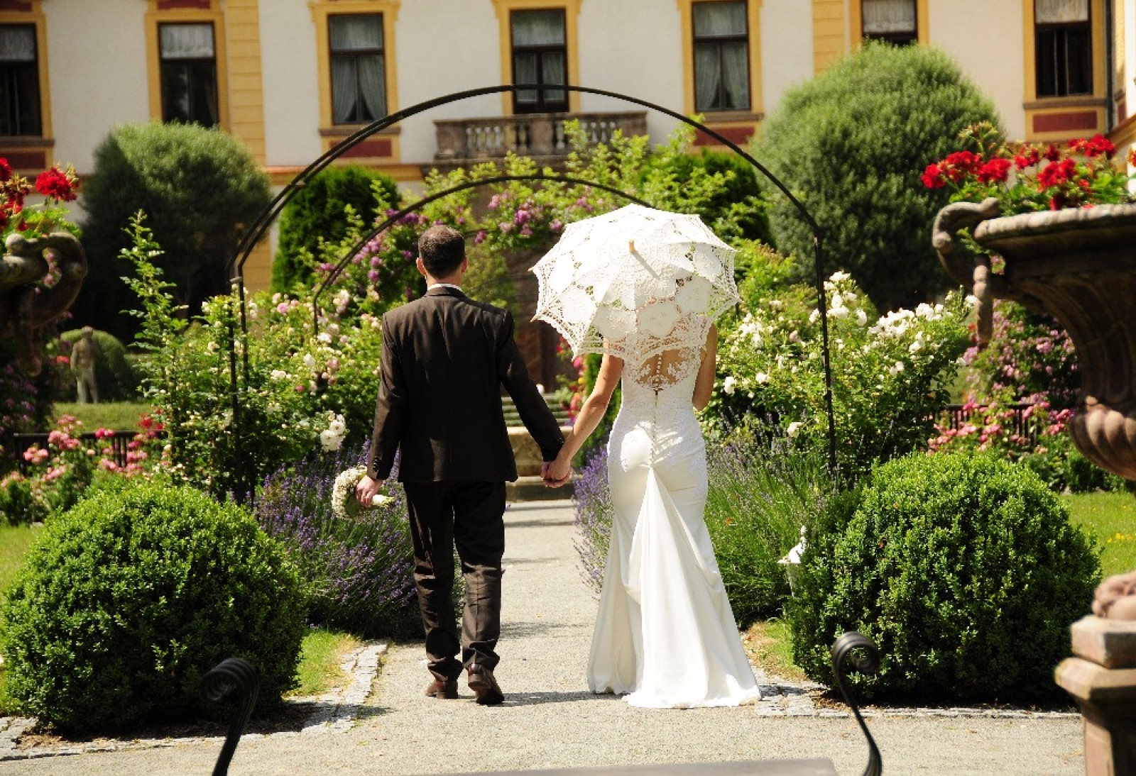 Zámek Jemniště wedding venue - photo 2