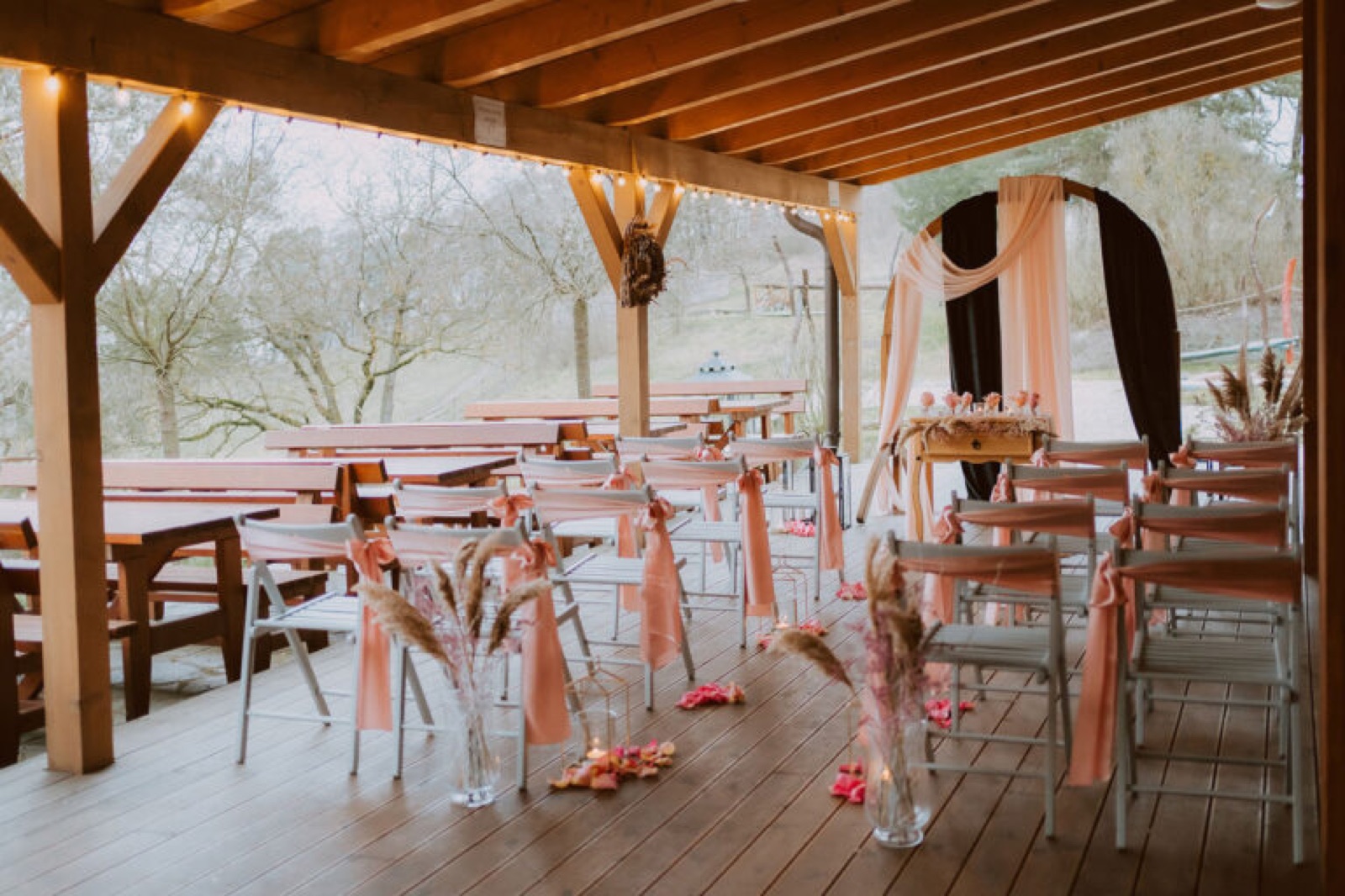 Statek Samsara wedding venue - photo 8