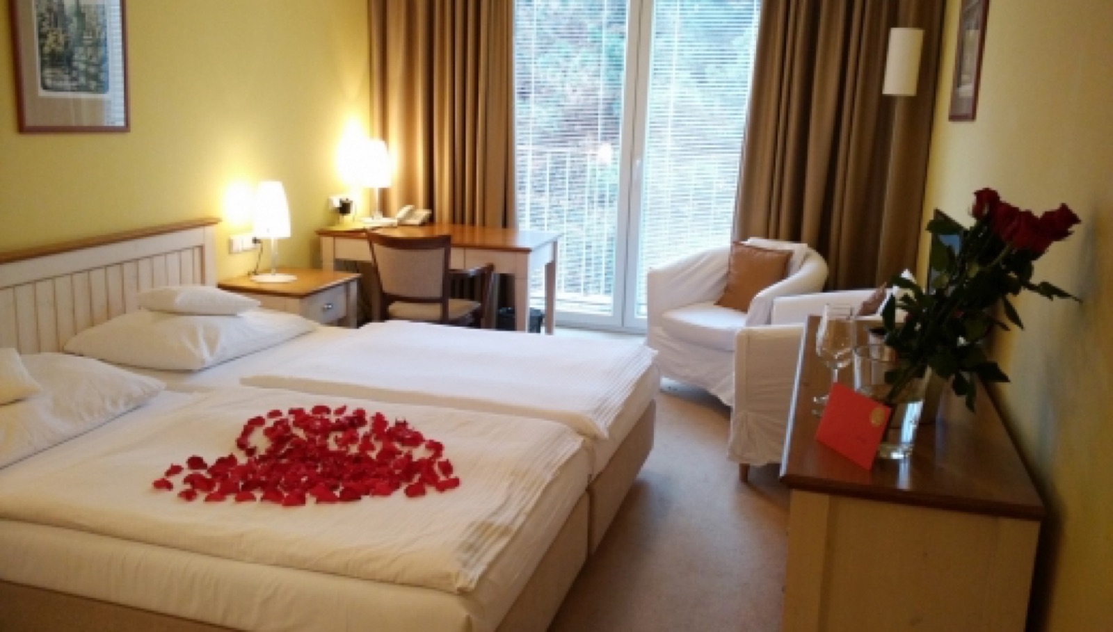 Svatba v Dolce Villa wedding venue - photo 5