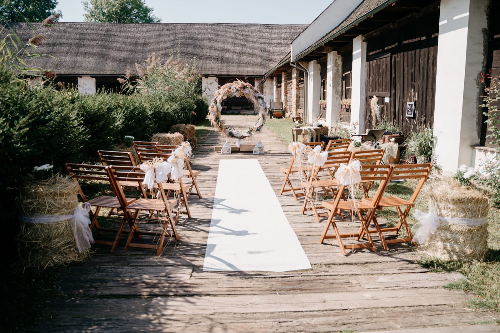 Dvůr Olšiny wedding venue - photo 12