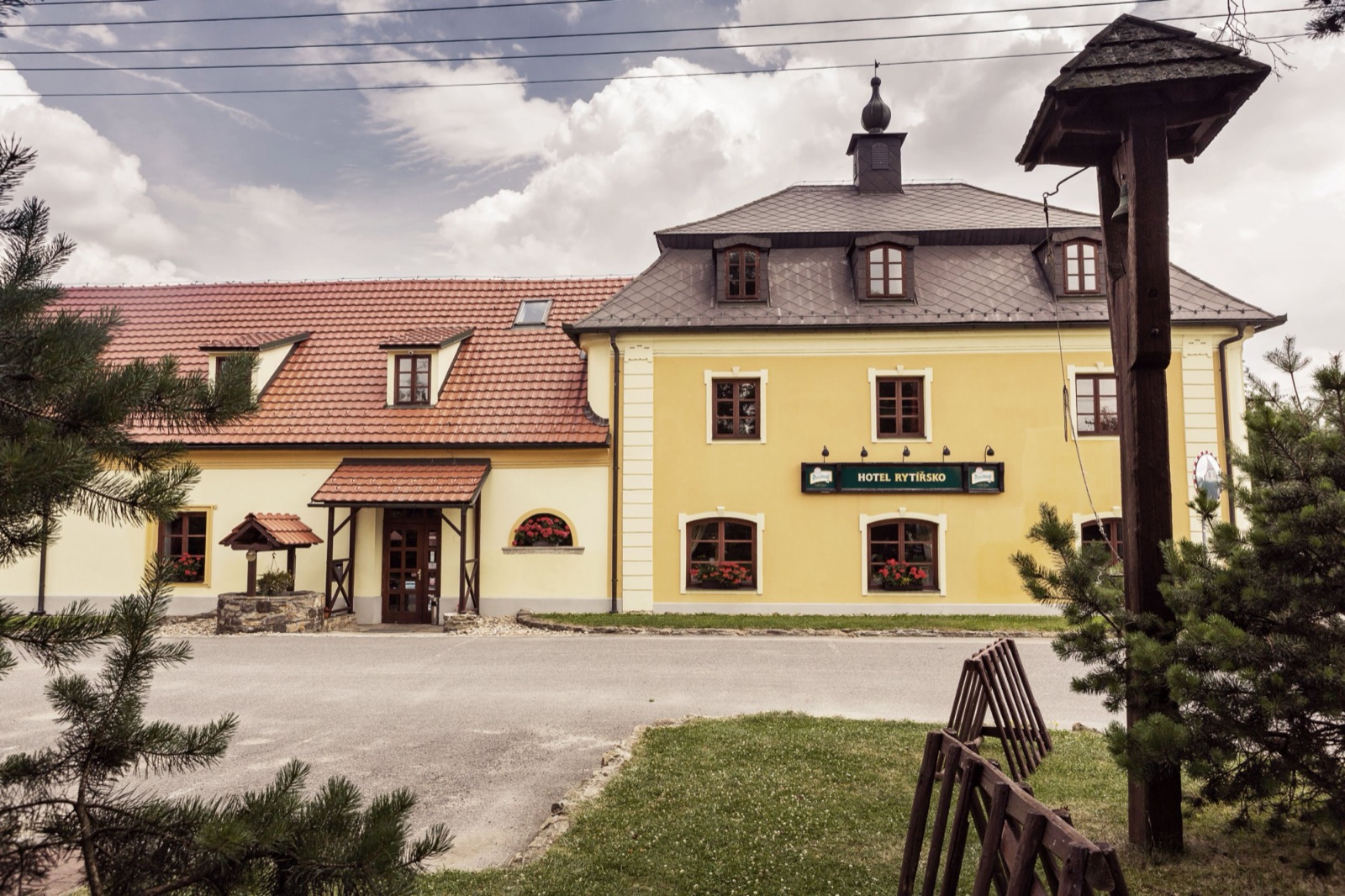 Hotel Rytířsko wedding venue - photo 3