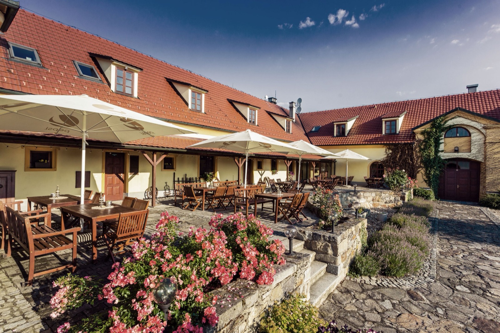 Hotel Rytířsko wedding venue - photo 6