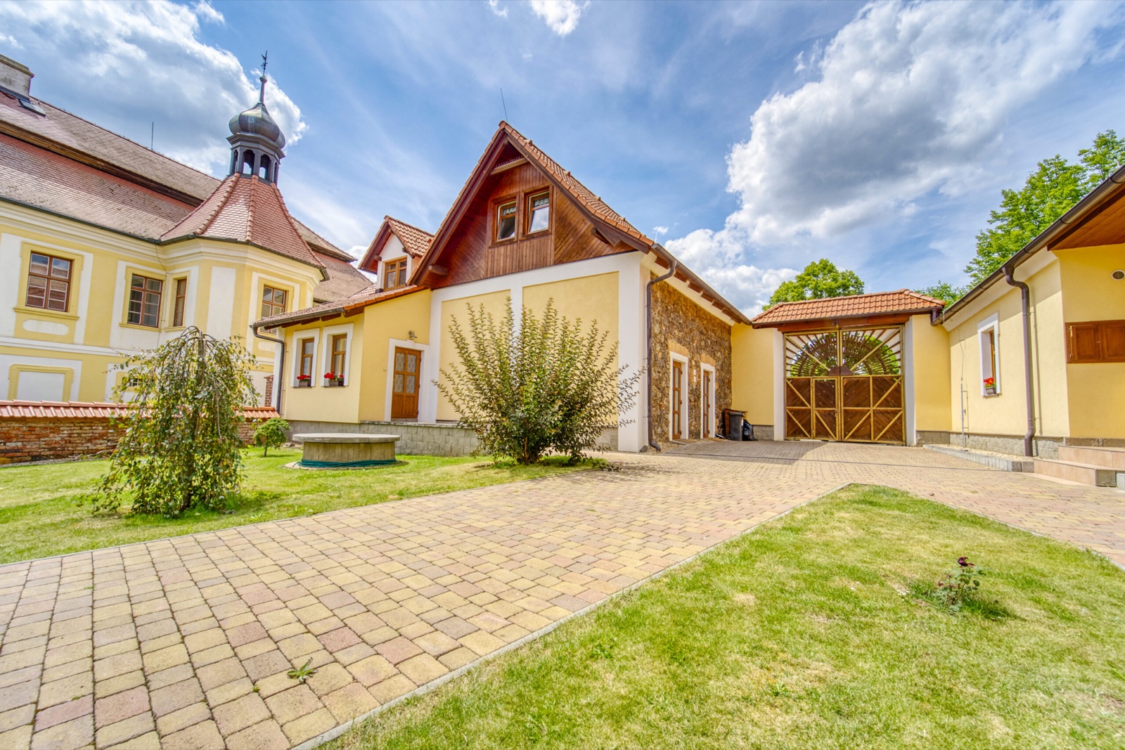 Bušovický dvůr foto 3