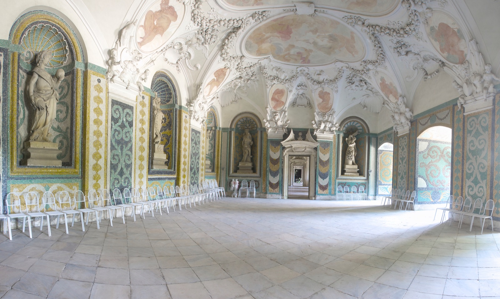 Arcibiskupský zámek a zahrady Kroměříž wedding venue - photo 7