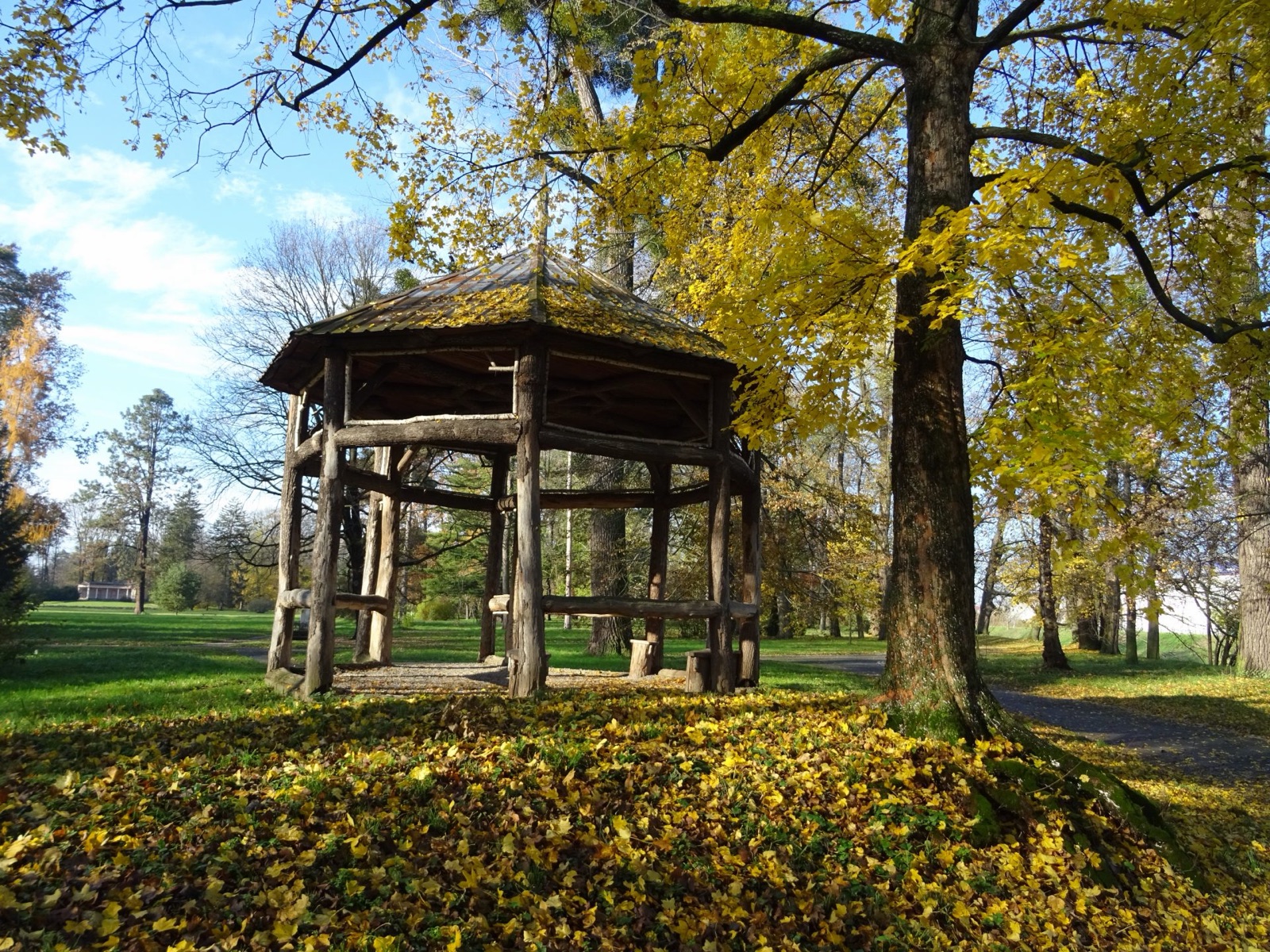 Arcibiskupský zámek a zahrady Kroměříž wedding venue - photo 10