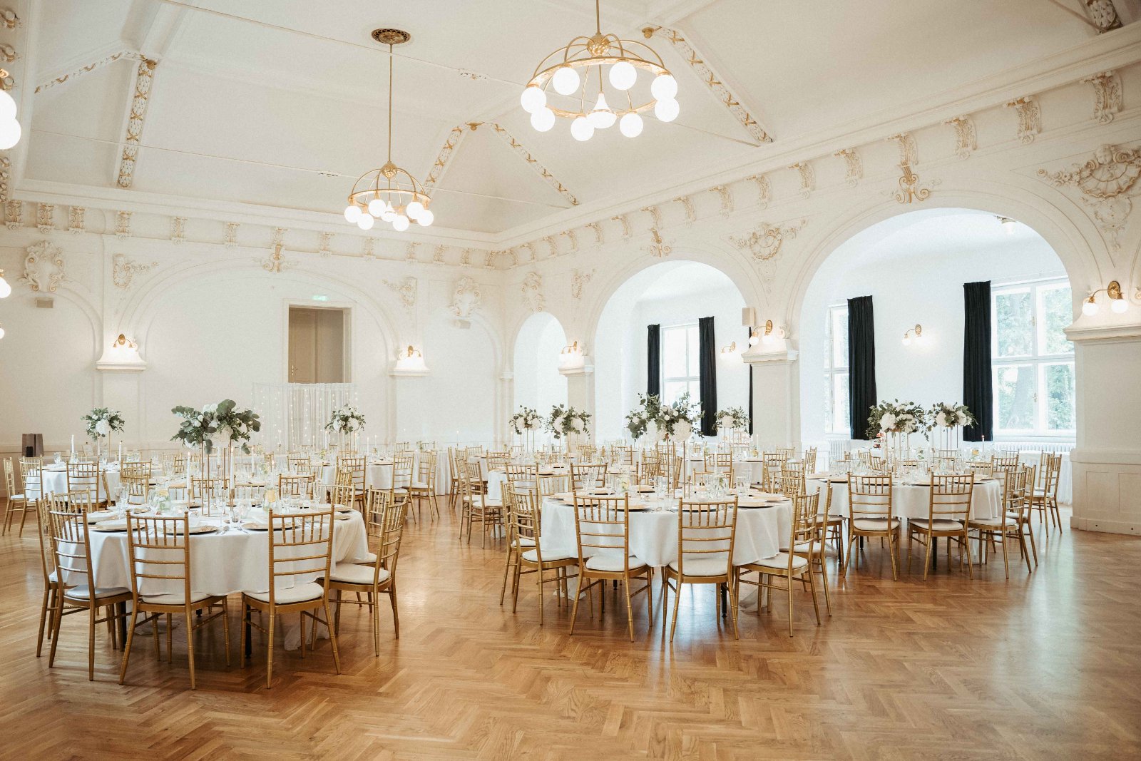 DŮM U PARKU wedding venue - photo 4